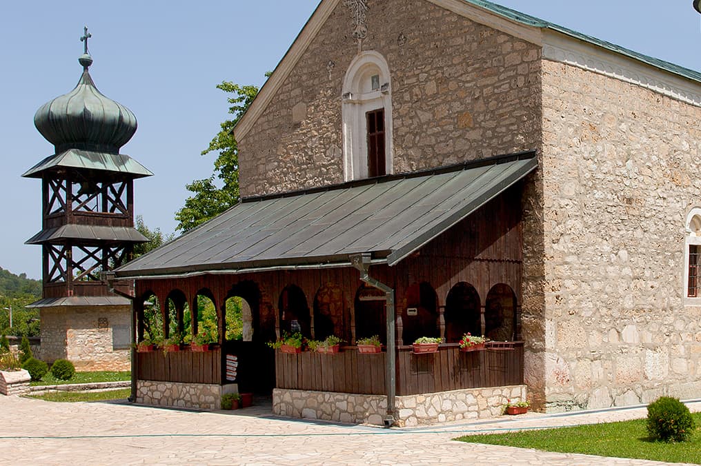 Црква Благовјештења Пресвете Богородице - Манастир Папраћа